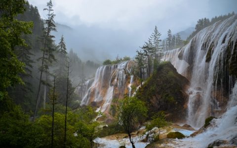 阿坝旅游必去十大景点,阿坝自治区旅游