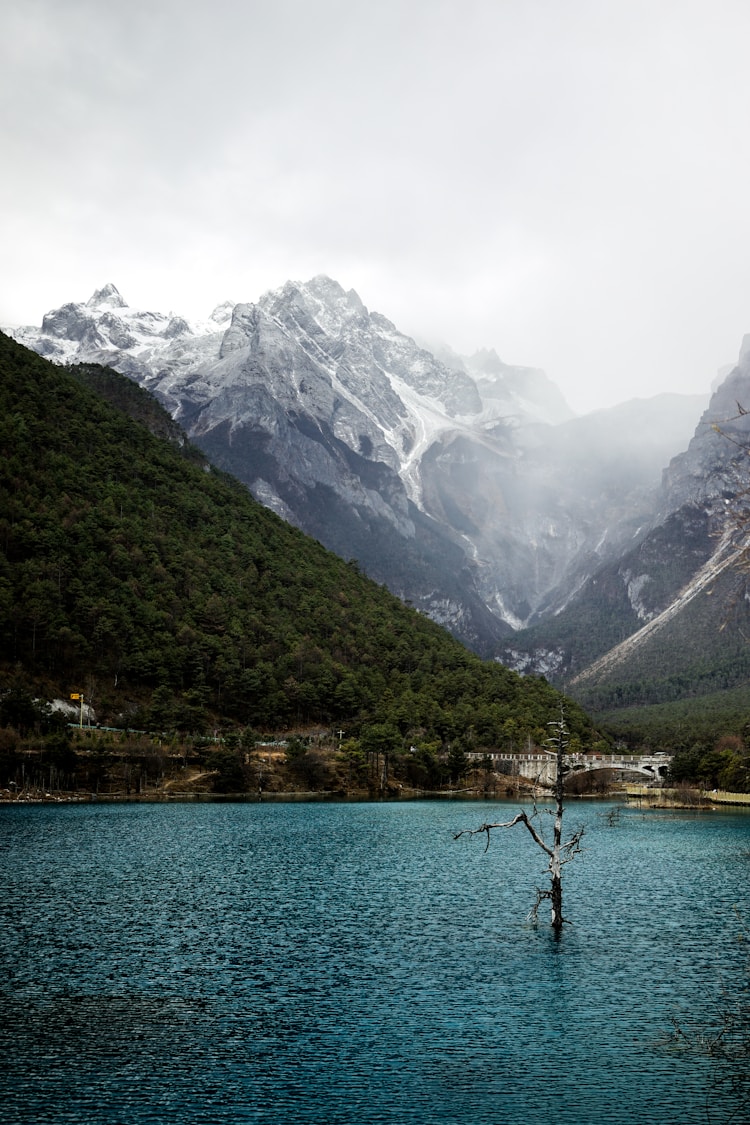 去云南旅游的诗句,云南旅游诗句插图