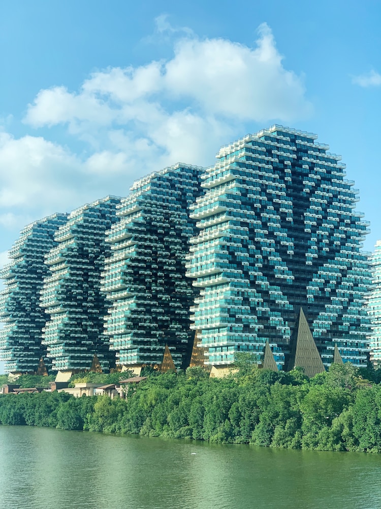 三亚旅游文案短句干净治愈,三亚攻略旅游文案短句插图2