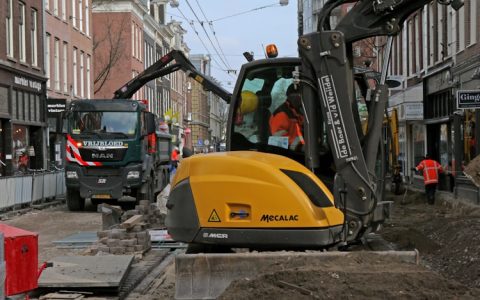 如何免费旅游,怎么免费请律师