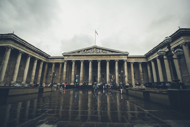 英国旅游节目主持人,英国游学旅游插图