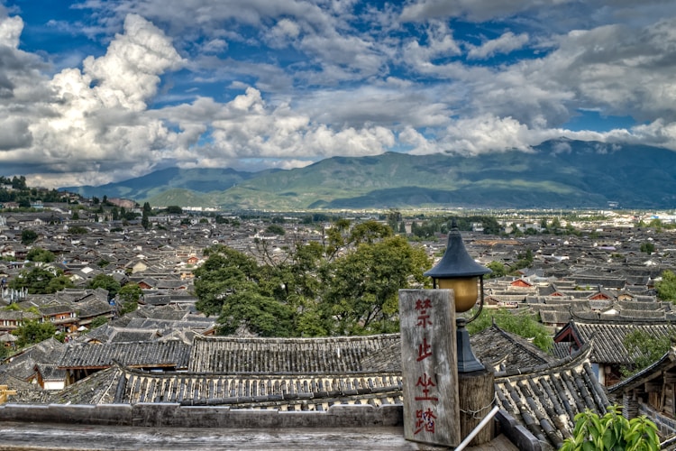 十月底去云南穿什么,10月去云南旅游穿什么好插图