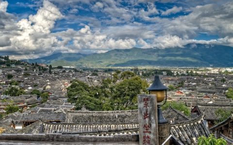 十月底去云南穿什么,10月去云南旅游穿什么好