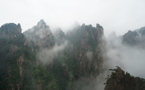 黄山旅游介绍文案,安徽黄山旅游景点解说词