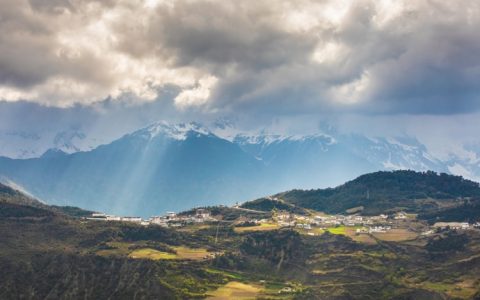 香格里拉旅游骗局,香格里拉旅游局处理了吗