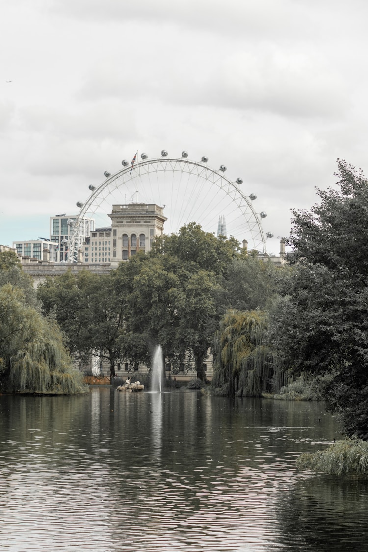 旅游产业和旅游产品的区别,凯撒旅游最新现状插图